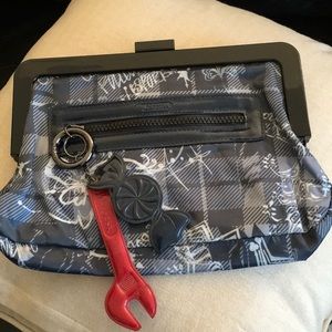 LeSportSac Clutch